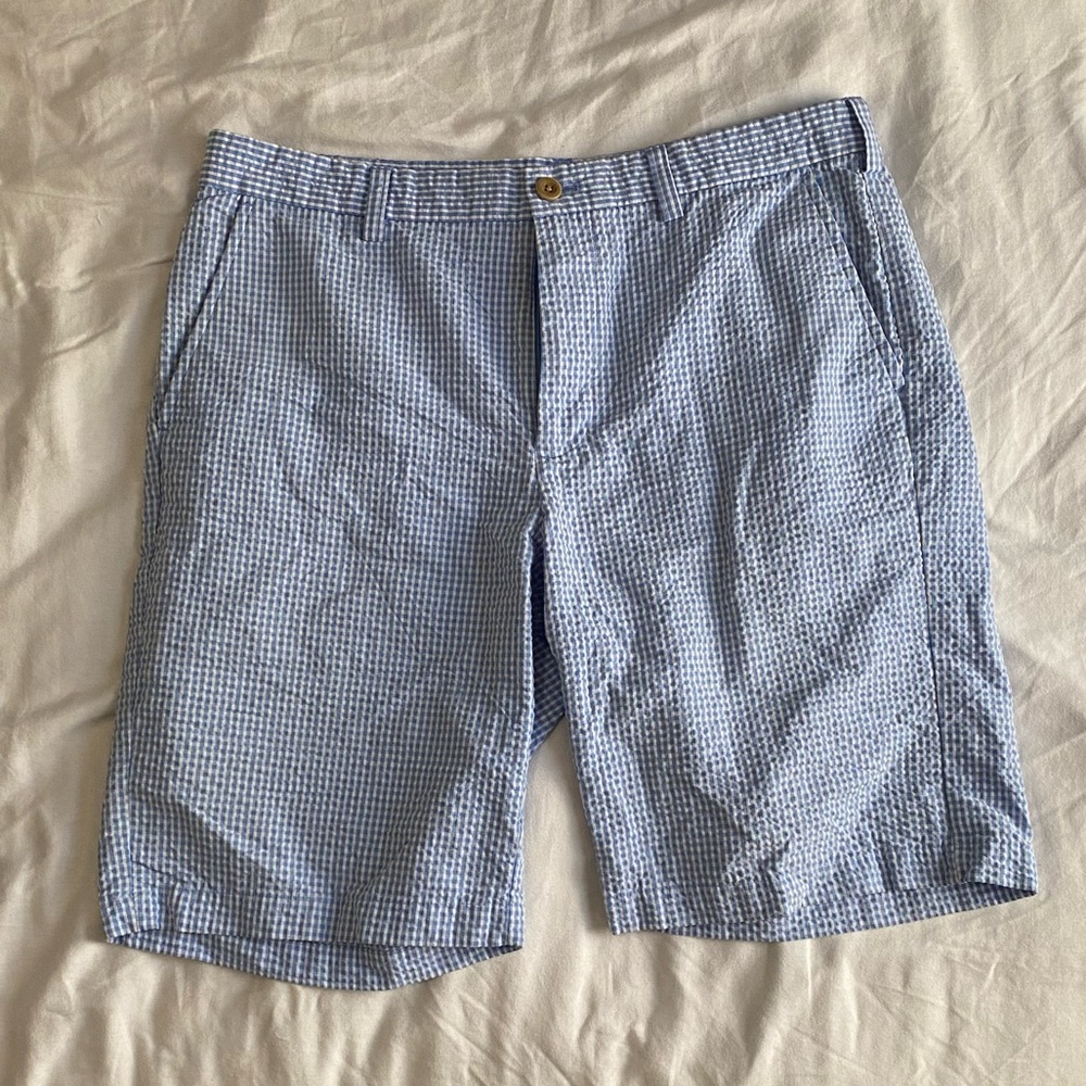 Men’s IZOD Golf Sear-sucker Shorts (SIZE 34)